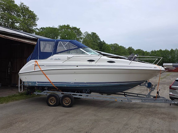 Sea Ray Sundancer 240 2 of 6