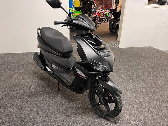 MOTO CR Comet SP 2 of 4