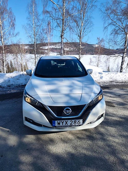 Nissan Leaf 4 of 4