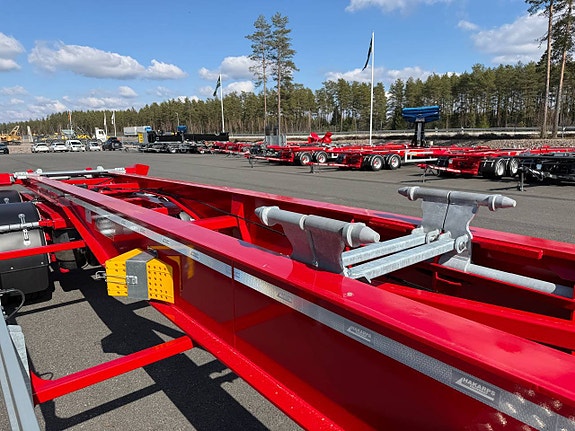 Hakarps - 38 tons lastväxlarvagn med glider OMGÅENDE LEV 9 of 12