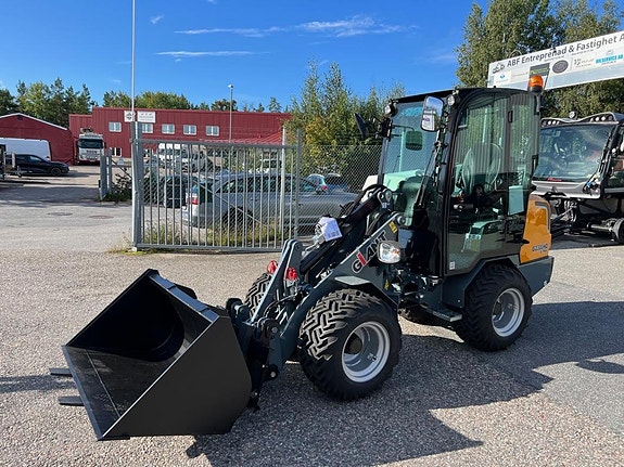 GIANT G2300 HD xtra hjullastare 2 of 3