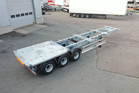 Containerchassi med drag 2 of 2