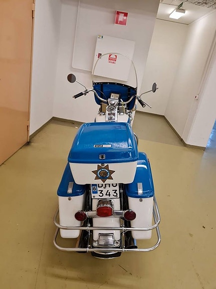 Harley-Davidson Electra Glide Police  FLH 5 of 16