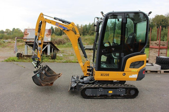 Demo minigrävare XCMG 2tons med hydraulisk tiltfäste