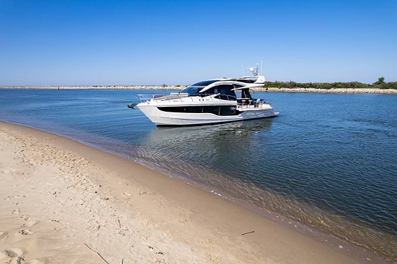 NY Galeon 510 Skydeck! - Yachten med extra allt! 5 of 12