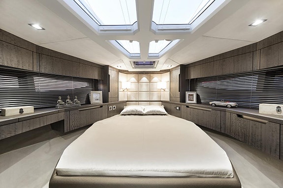 NY Galeon 510 Skydeck! - Yachten med extra allt! 6 of 12