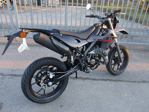 Rieju MRT 50 Black Edition  Euro 5 V2 3 of 5