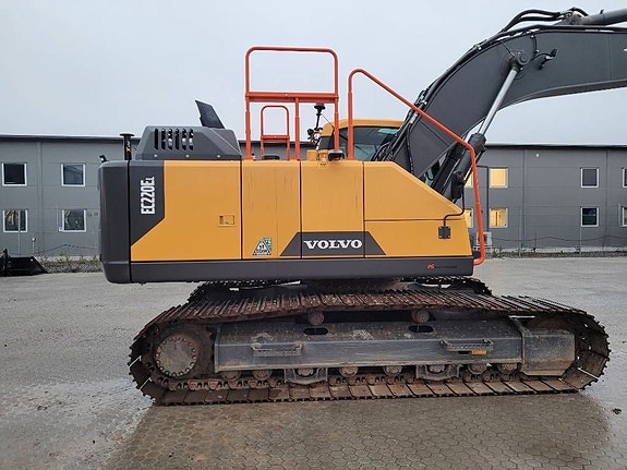 Volvo EC 220 E L , Begagnad SÄLJES 8 of 24