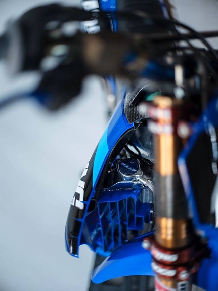 Yamaha YZ250F 2 of 25