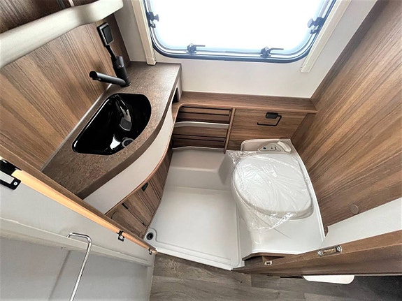 Eriba Touring 430, Nytillverkad klassiker, Fabriksny ! 8 of 13