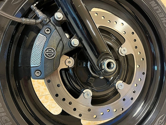 Harley-Davidson VRSCDXA Night Rod Special 6 of 8