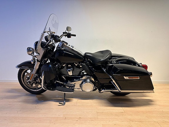 Harley-Davidson FLHP Road King Police 4 of 4