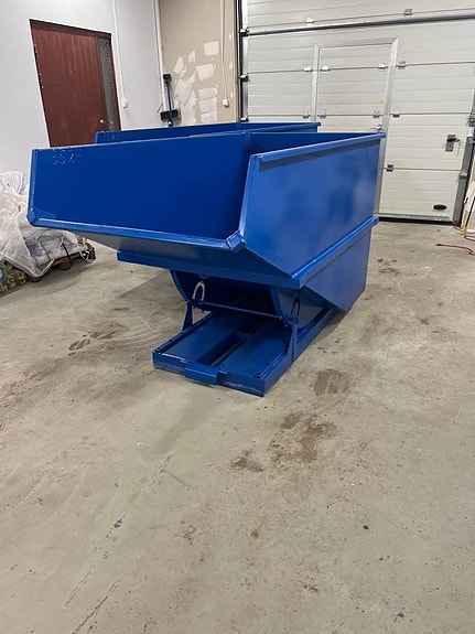 Tippcontainer 600 liter och 1500liter 7 of 7