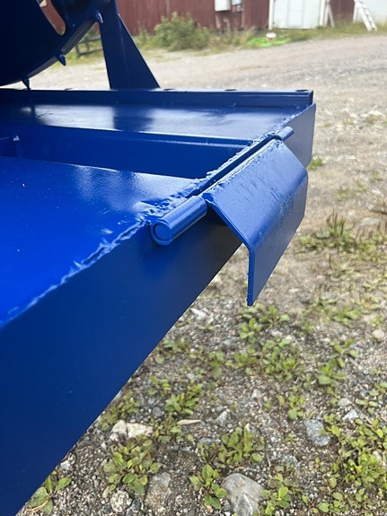 Tippcontainer 600 liter och 1500liter 3 of 7