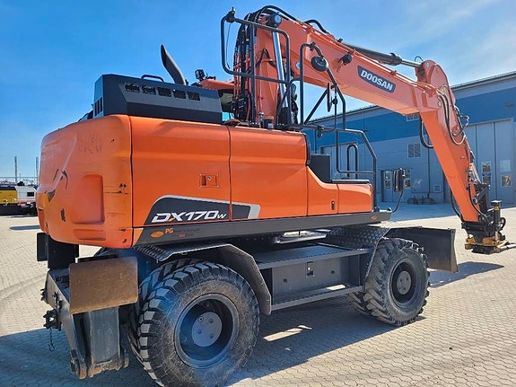 Doosan DX 170 W-5 , Begagnad SÄLJES 4 of 24
