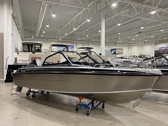 Buster XXL VMAX Yamaha VF150 VMAX 2025 KAMPANJ