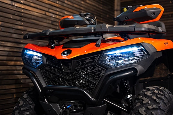 CFMOTO CFORCE 520 L med Vikplog 5 of 10