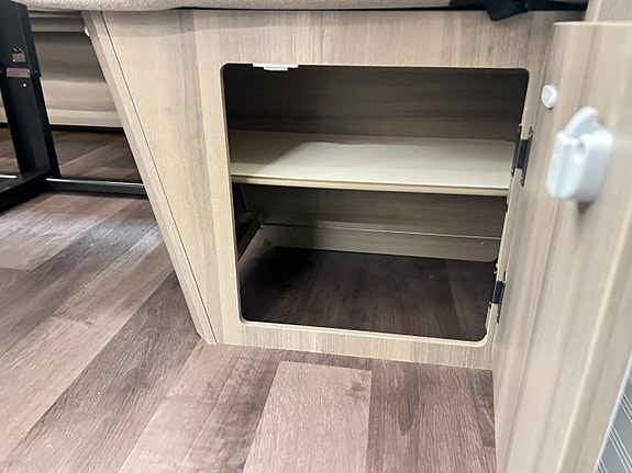 Kabe Estate 600 TDL KS (ALDE+Långbädd+Komfortpaket) 30 of 30