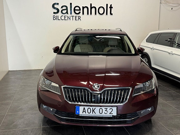 Skoda Superb 3 of 5
