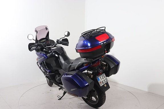 Honda XL 1000 Varadero 6 of 8
