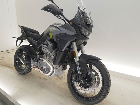 Moto Guzzi Stelvio ARAS Black Vulcano 2 of 3