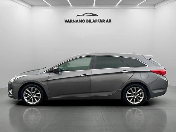 Hyundai i40 2 of 18