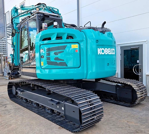 Kobelco SK 230 SRLC-7 3 of 5