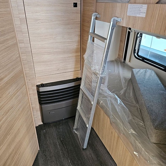 Caravelair Alba 496  Family Ny 8 of 30