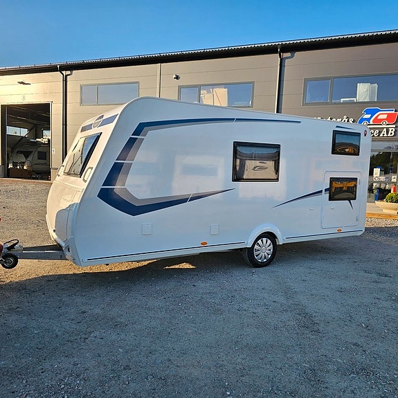 Caravelair Alba 496  Family Ny 27 of 30