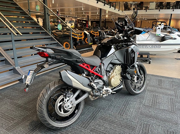 Ducati Multistrada  V4 S Radar Demo 2 of 6