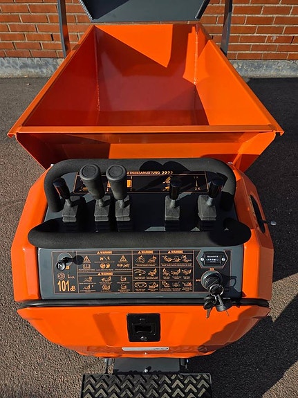 Workman T80FL självlastande minidumper 3 of 6