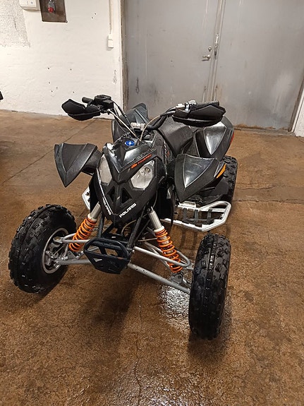 Polaris Outlaw  525