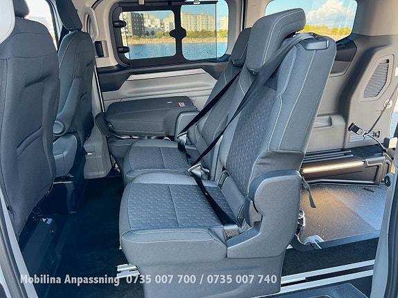 Ford Custom Tourneo 17 of 30