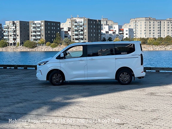 Ford Custom Tourneo 6 of 30