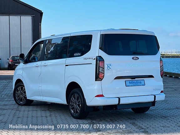 Ford Custom Tourneo 11 of 30