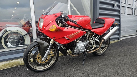 Ducati Supersport 750 5 of 9