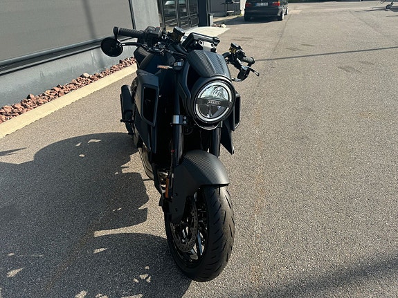 KTM BRABUS  R EDITION 1300 PLATINUM BLACK 7 of 20