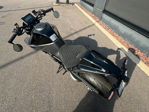 KTM BRABUS  R EDITION 1300 PLATINUM BLACK 11 of 20