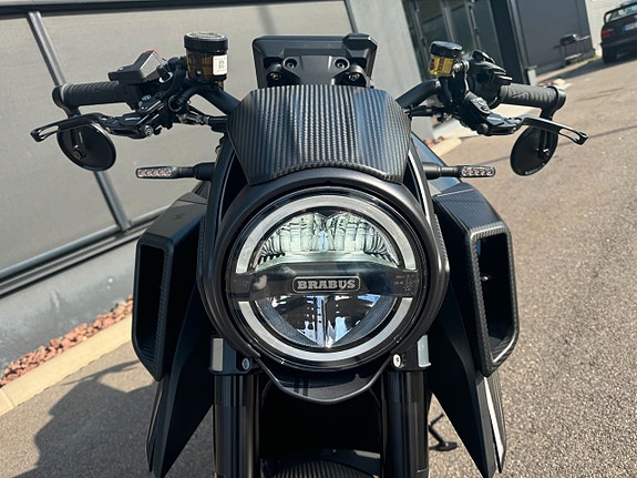 KTM BRABUS  R EDITION 1300 PLATINUM BLACK 8 of 20