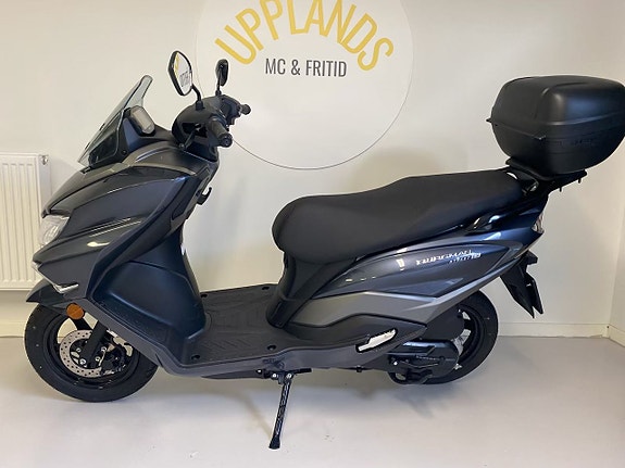 Suzuki UB 125 Burgman 3 of 6