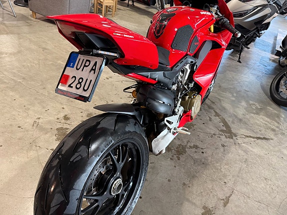 Ducati Panigale V4S 13 of 14