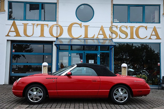 Ford Thunderbird 5 of 16