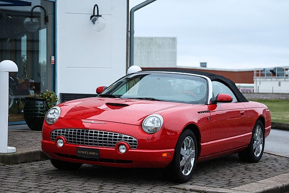 Ford Thunderbird 4 of 16