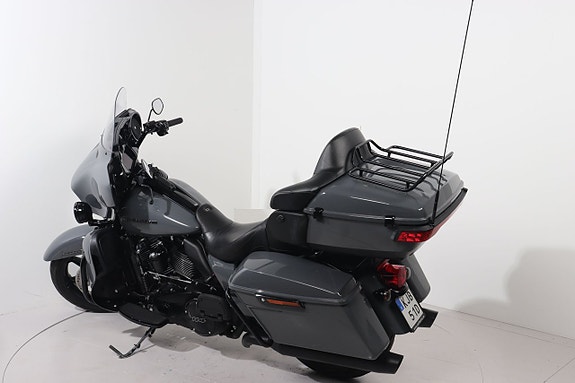 Harley-Davidson Ultra Limited 6 of 8