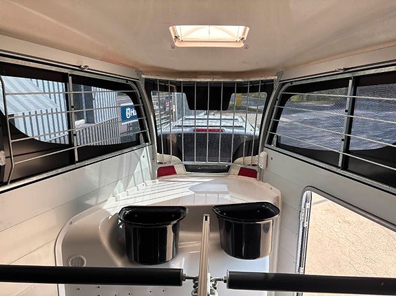 Ifor Williams HBX511 10 of 14
