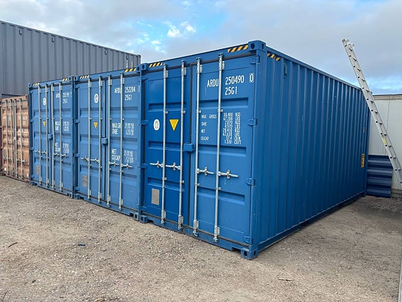 Begagnade  20 Fot High Cube containers