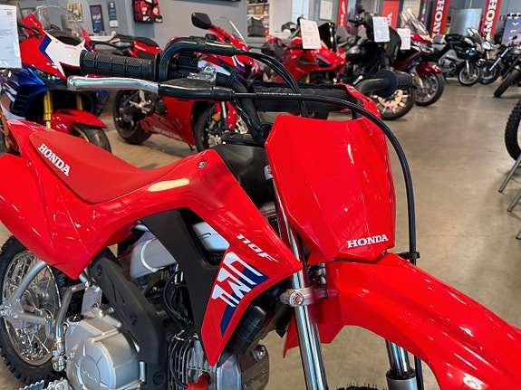 Honda CRF110F 8 of 12