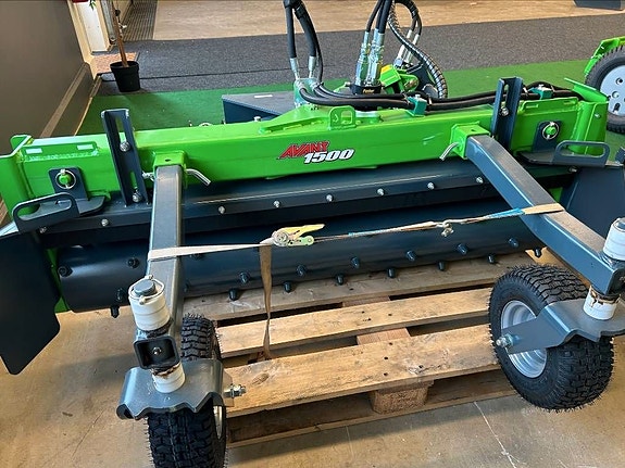 Avant Power Rake 1500 Manuell Sväng