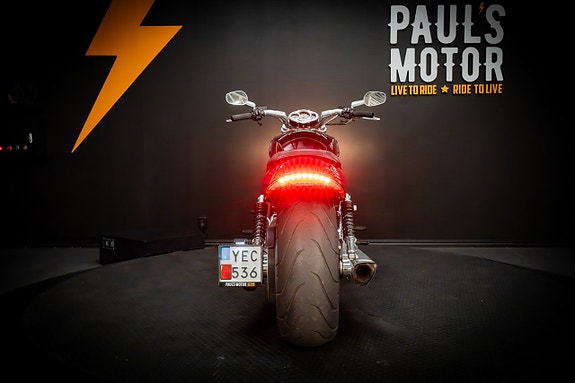 Harley-Davidson V-Rod Muscle  VRSCF 4 of 18