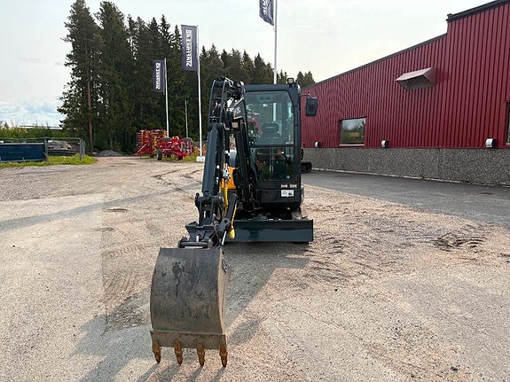 Hyundai HX 25 AZ 2 of 10